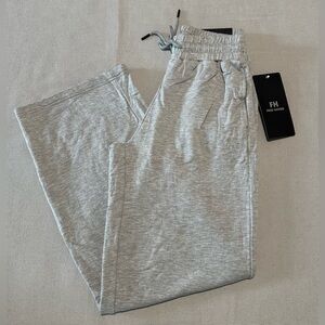 Free Haven Gray Sweatpants New XS